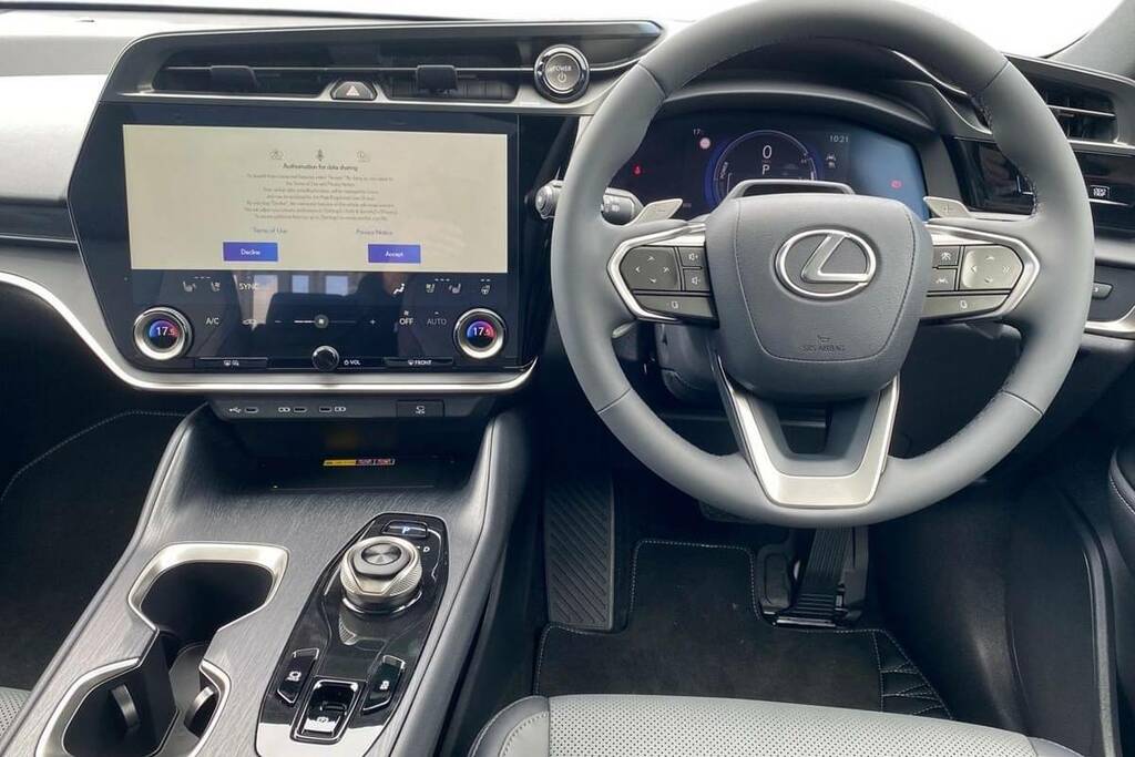 Lexus RZ 350E 165Kw Premium 77 Kwh  #4