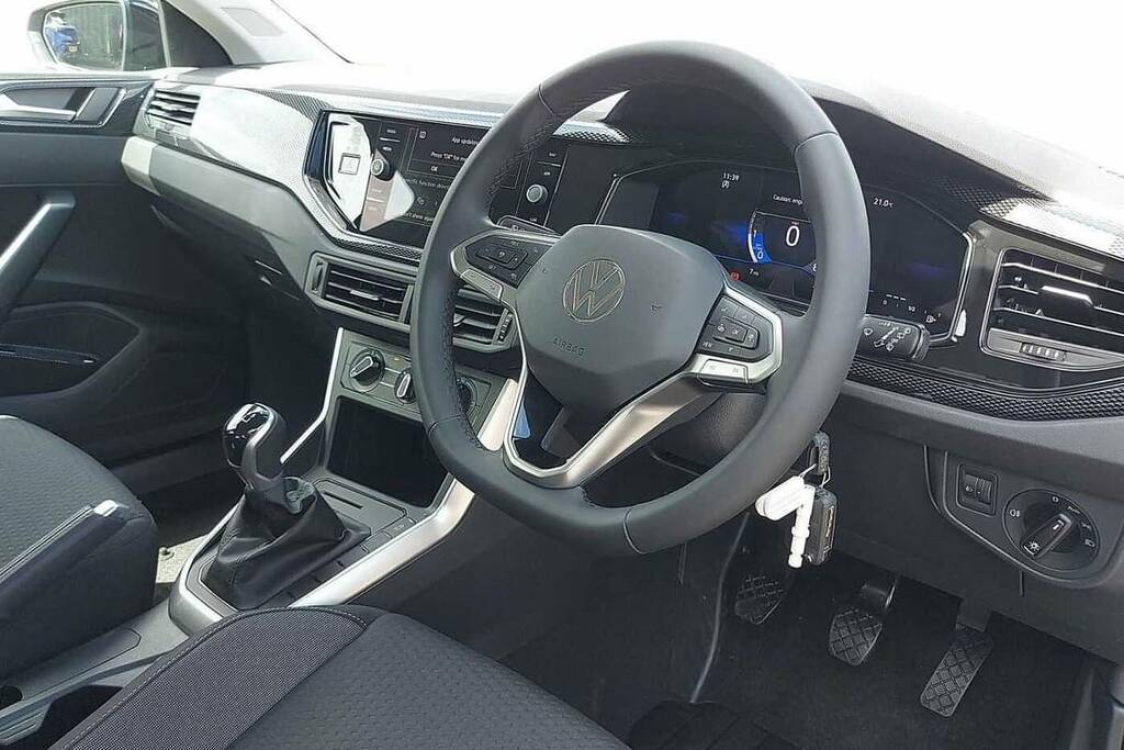 Volkswagen Polo 1.0 Tsi Life BT26NSO Black #6