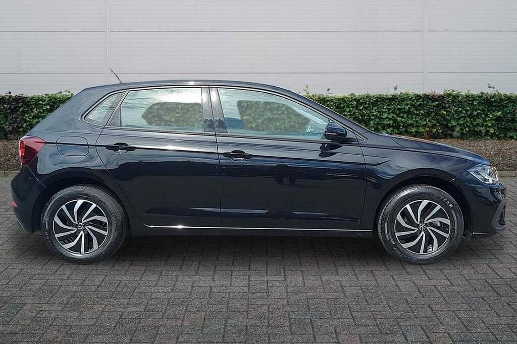 Volkswagen Polo 1.0 Tsi Life BT26NSO Black #4