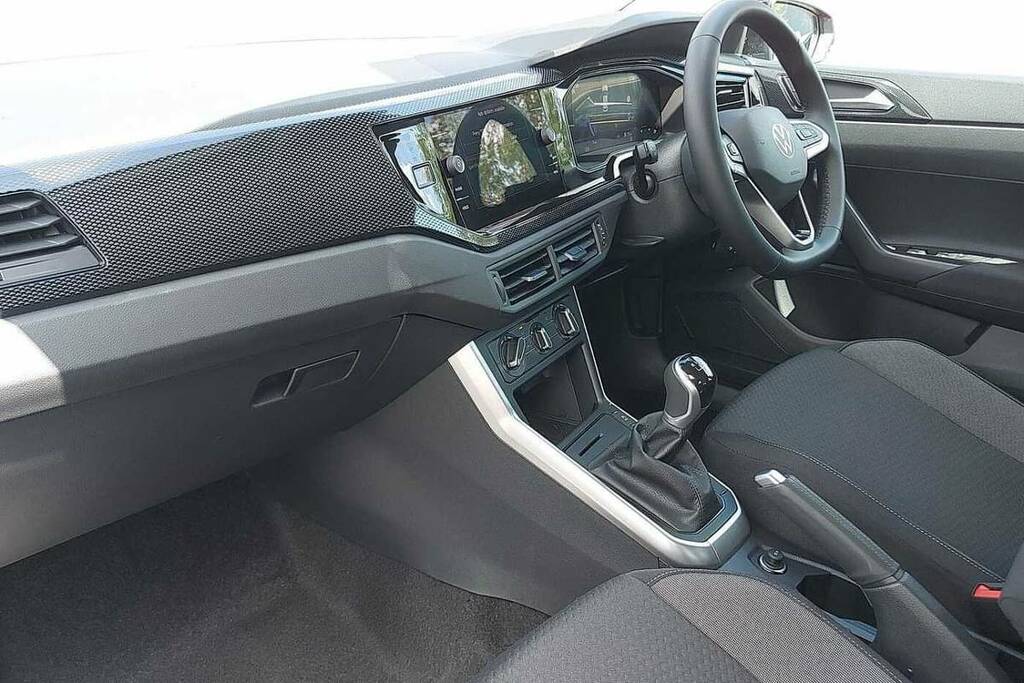 Volkswagen Polo 1.0 Tsi Life BT26NSO Black #2