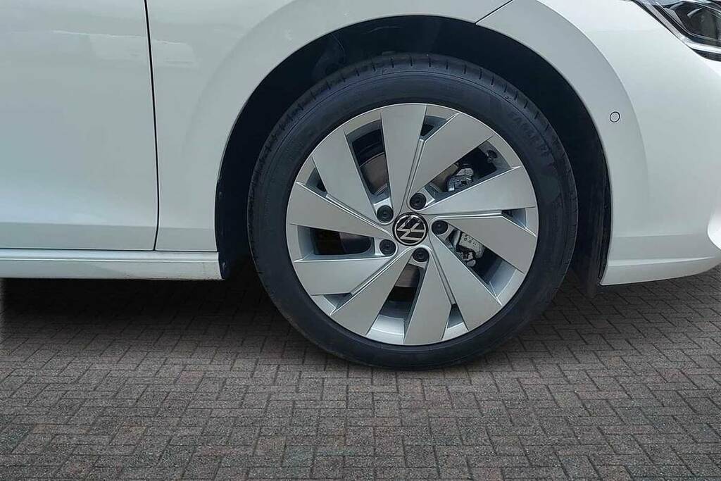 Volkswagen Golf 1.5 Tsi 150 Match BL26SKX White #5