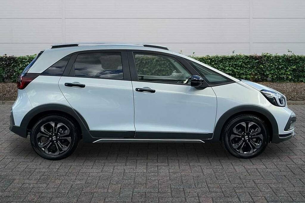 Honda Jazz 1.5 I-mmd Hybrid Crosstar Advance Ecvt BL25ELX White #4