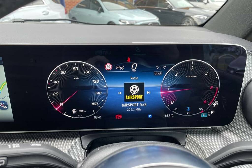 Mercedes-Benz V Class V220 D Premium 9G-tronic Extra Long 2026 Black #24