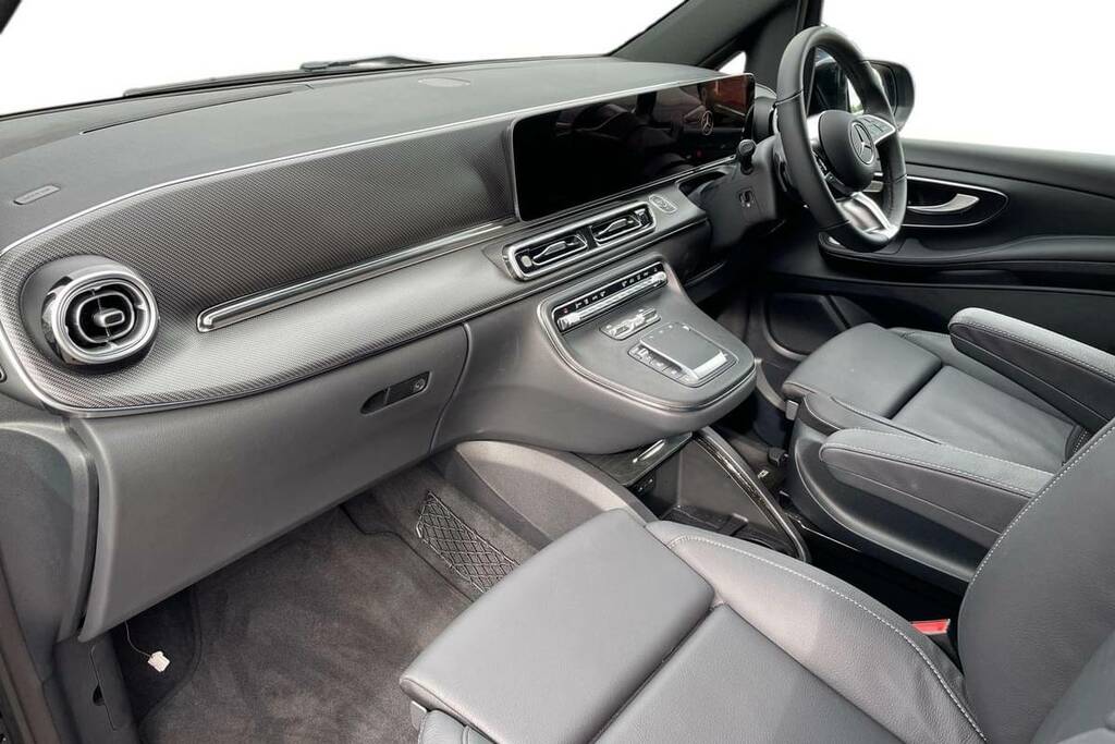 Mercedes-Benz V Class V220 D Premium 9G-tronic Extra Long 2026 Black #28