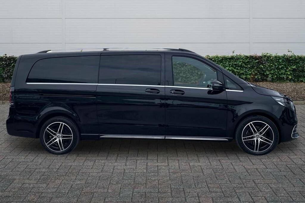 Mercedes-Benz V Class V220 D Premium 9G-tronic Extra Long 2026 Black #26