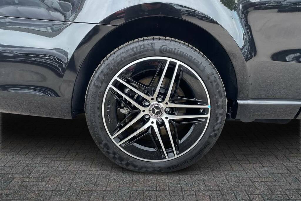 Mercedes-Benz V Class V220 D Premium 9G-tronic Extra Long 2026 Black #27