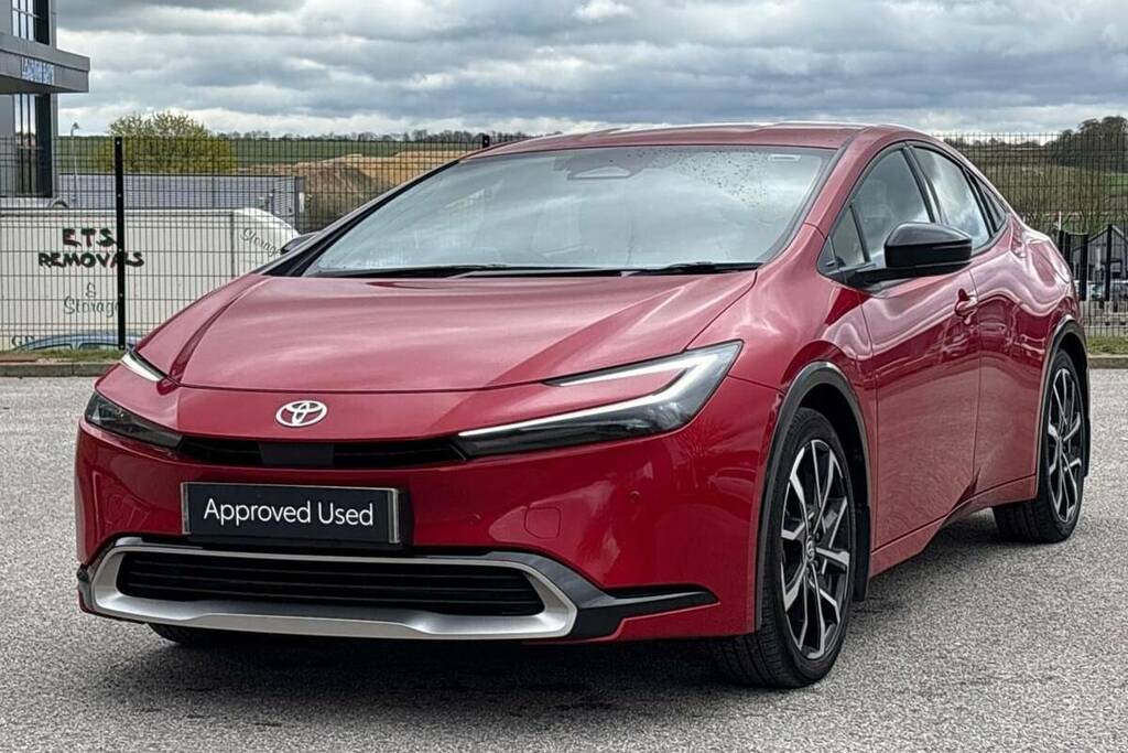 Toyota Prius 2.0 Phev Excel Cvt Red #3