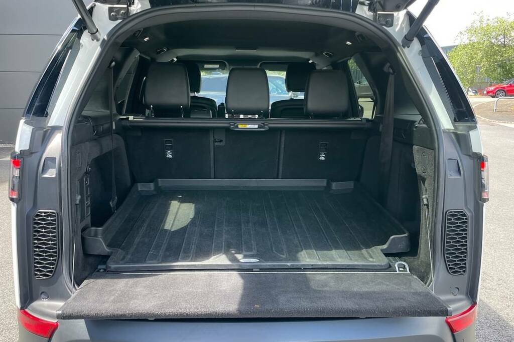 Land Rover Discovery 3.0 Sdv6 Se White #2