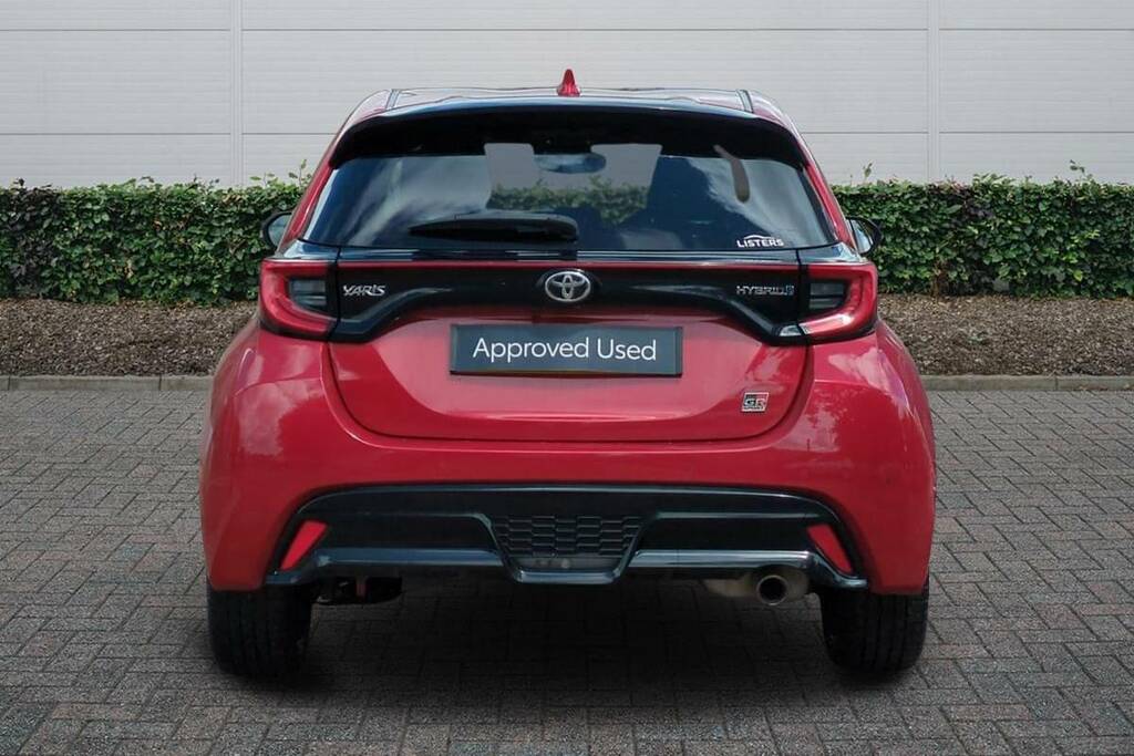 Toyota Yaris 1.5 Hybrid Gr Sport Cvt City Pack  #4
