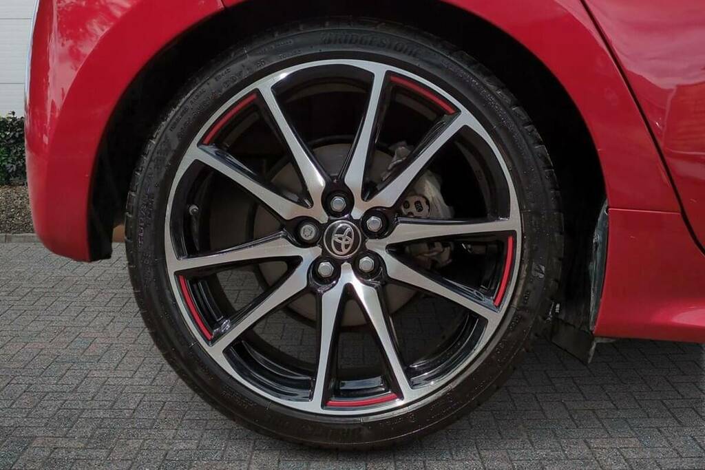 Toyota Yaris 1.5 Hybrid Gr Sport Cvt City Pack  #6