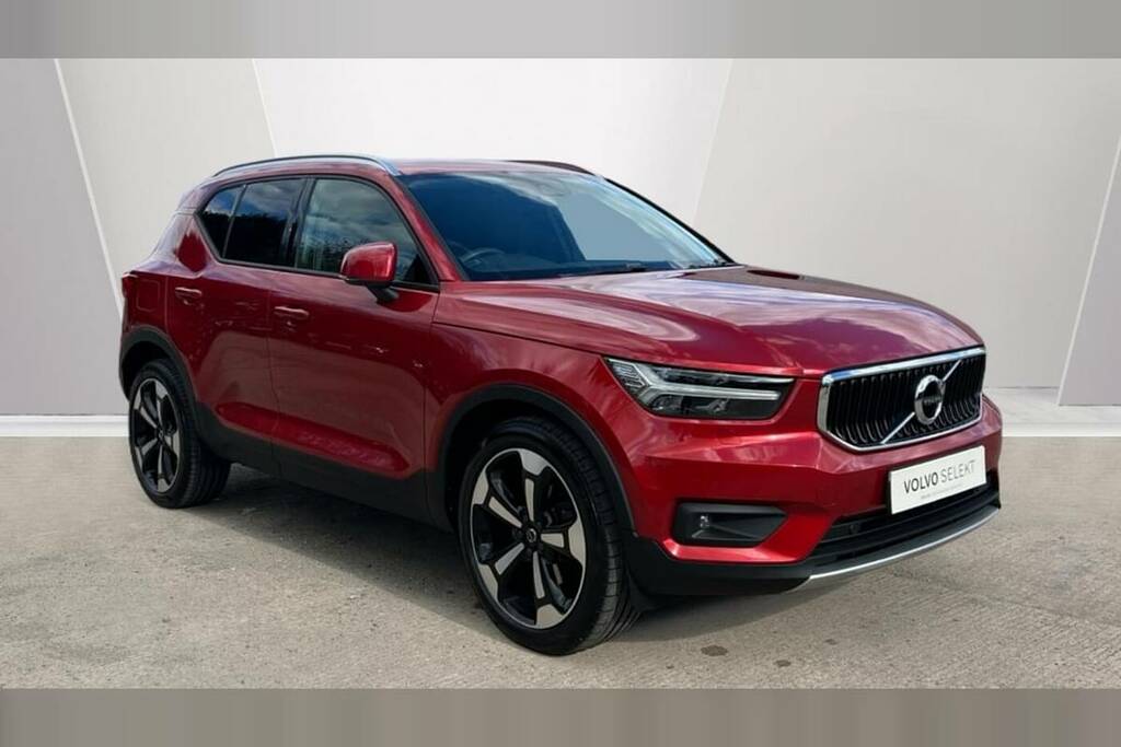 Volvo XC40 2.0 D3 Momentum Pro Awd Geartronic Red