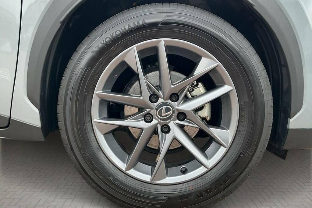 Lexus LBX 1.5 Premium E-cvt Grey #6