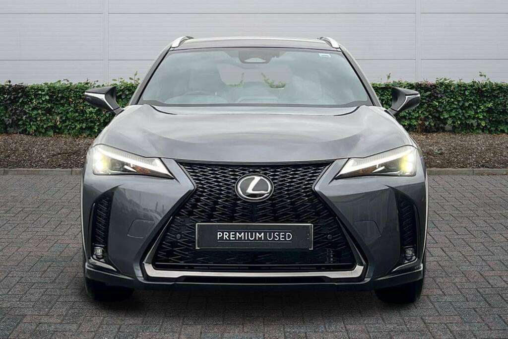 Lexus UX 300H 2.0 F-sport Design Cvt  #3