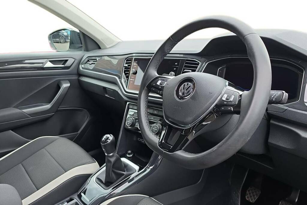 Volkswagen T-Roc 1.5 Tsi Evo Sel White #4