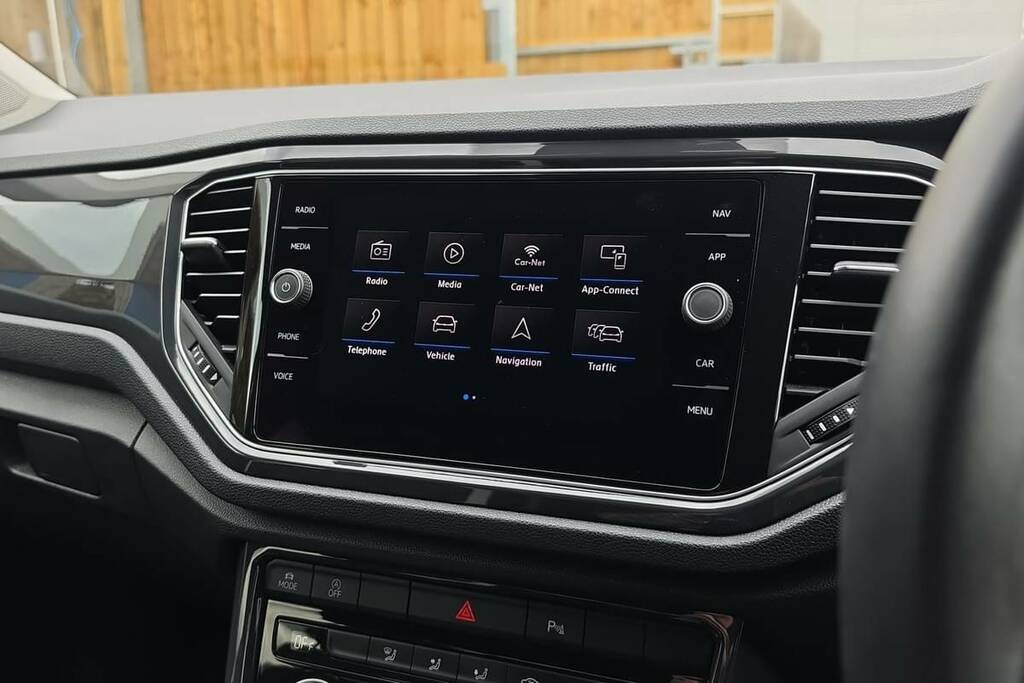 Volkswagen T-Roc 1.5 Tsi Evo Sel White #3