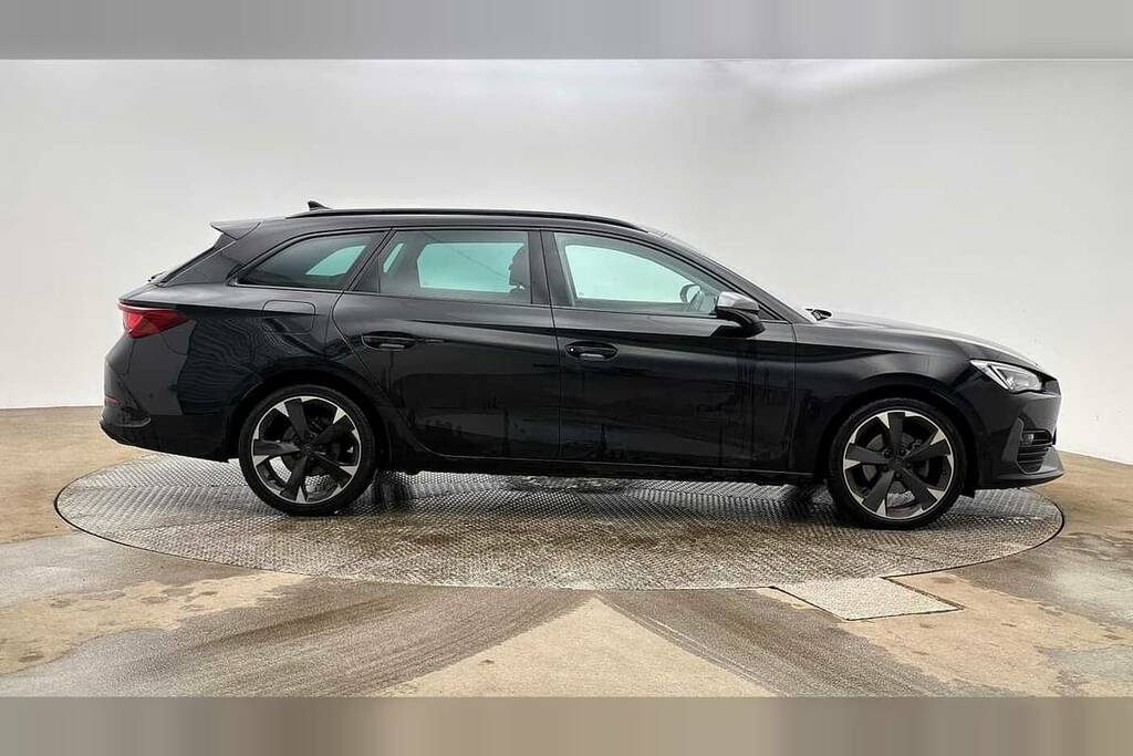 Cupra Leon 1.5 Etsi V1 Dsg Black #4