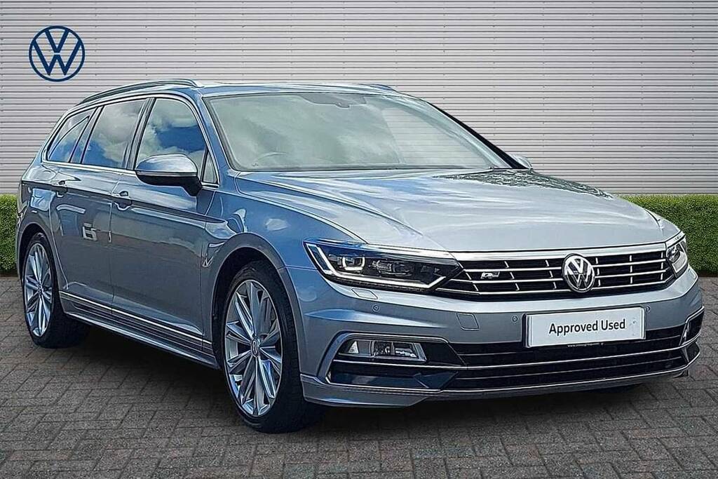 Volkswagen Passat 2.0 Tdi Scr 190 R-line Dsg Pan Rf 7 Speed DG68YHU Silver
