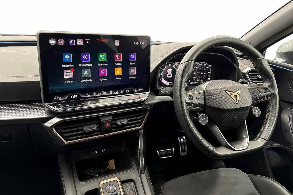 Cupra Leon 1.5 Etsi 150 V2 Dsg Black #2