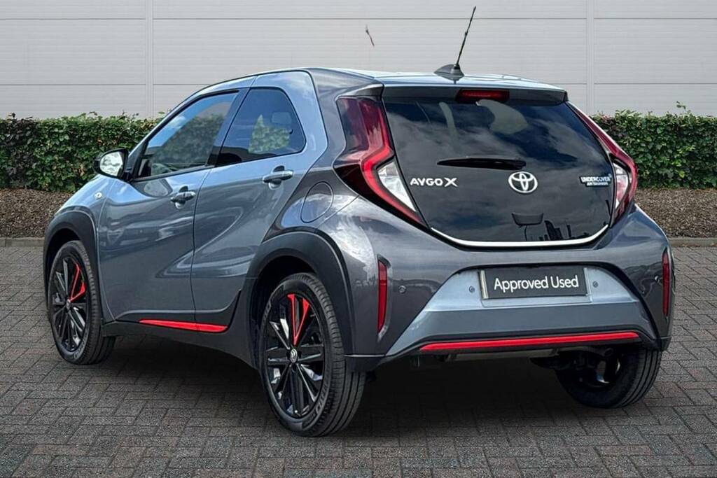 Toyota Aygo X 1.0 Vvt-i Undercover Grey