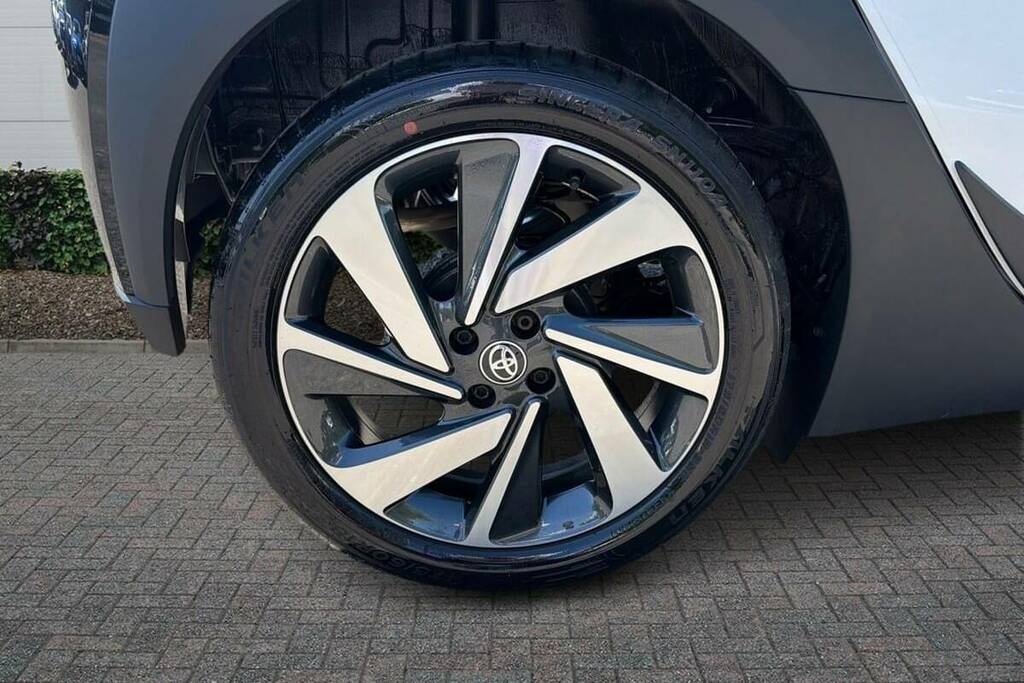 Toyota Aygo X 1.0 Vvt-i Edge White #6