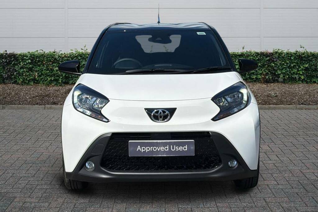 Toyota Aygo X 1.0 Vvt-i Edge White #3