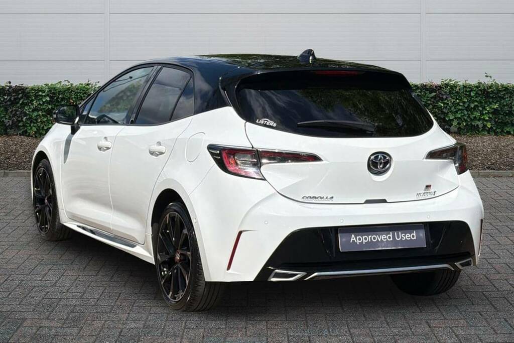 Toyota Corolla 1.8 Vvt-i Hybrid Gr Sport Cvt White #2