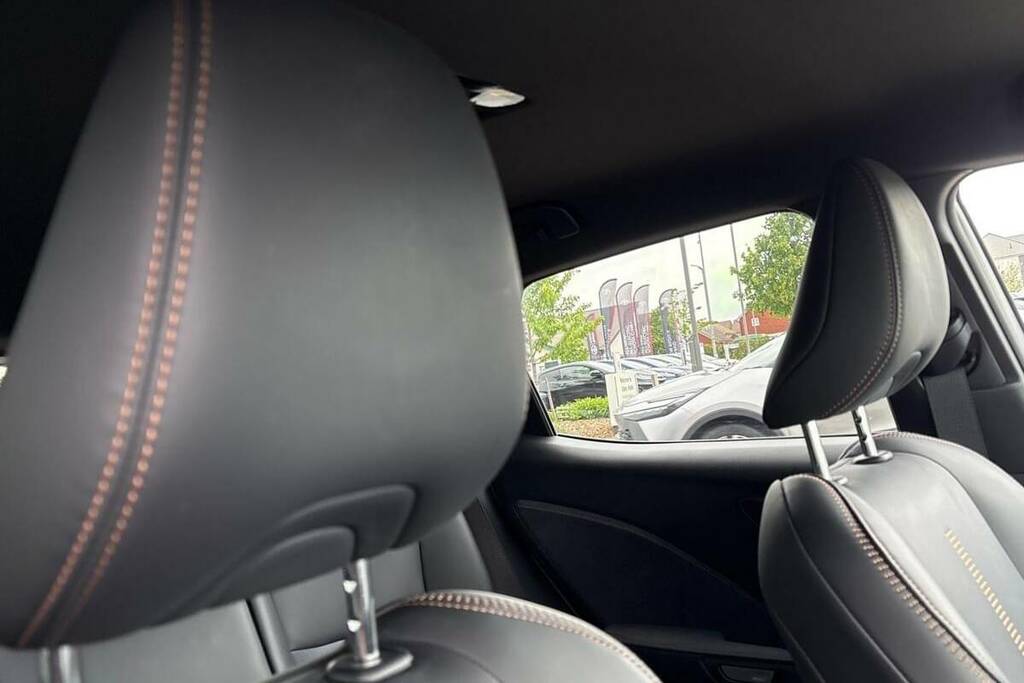 Lexus LBX 1.5 Vvt-ie Premium Plus E-cvt Euro 6 Ss Blue #19
