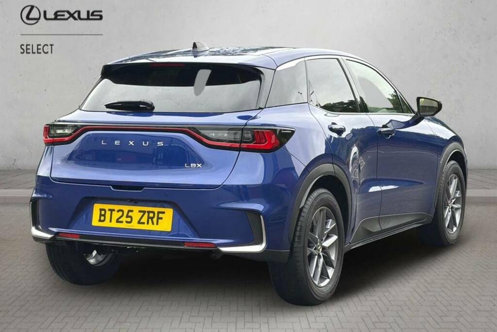 Lexus LBX 1.5 Premium E-cvt Blue