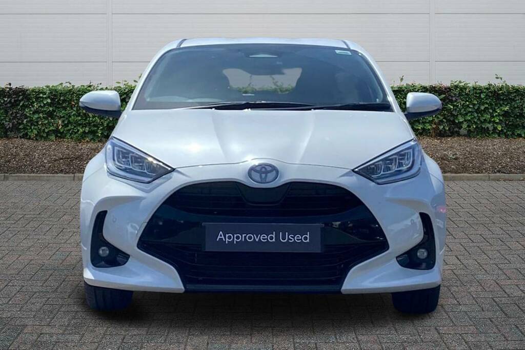 Toyota Yaris 1.5 Hybrid 130 Excel Cvt KY75WTA White #3