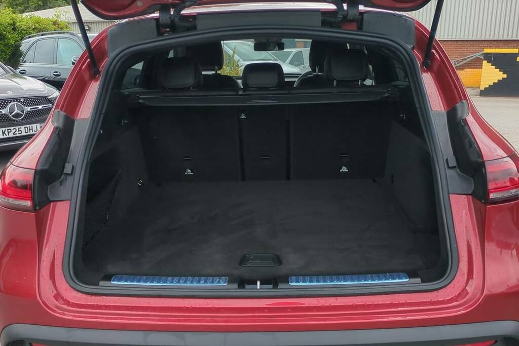Mercedes-Benz EQC 400 300Kw Amg Line Edition 80Kwh KT73XGB Red #2