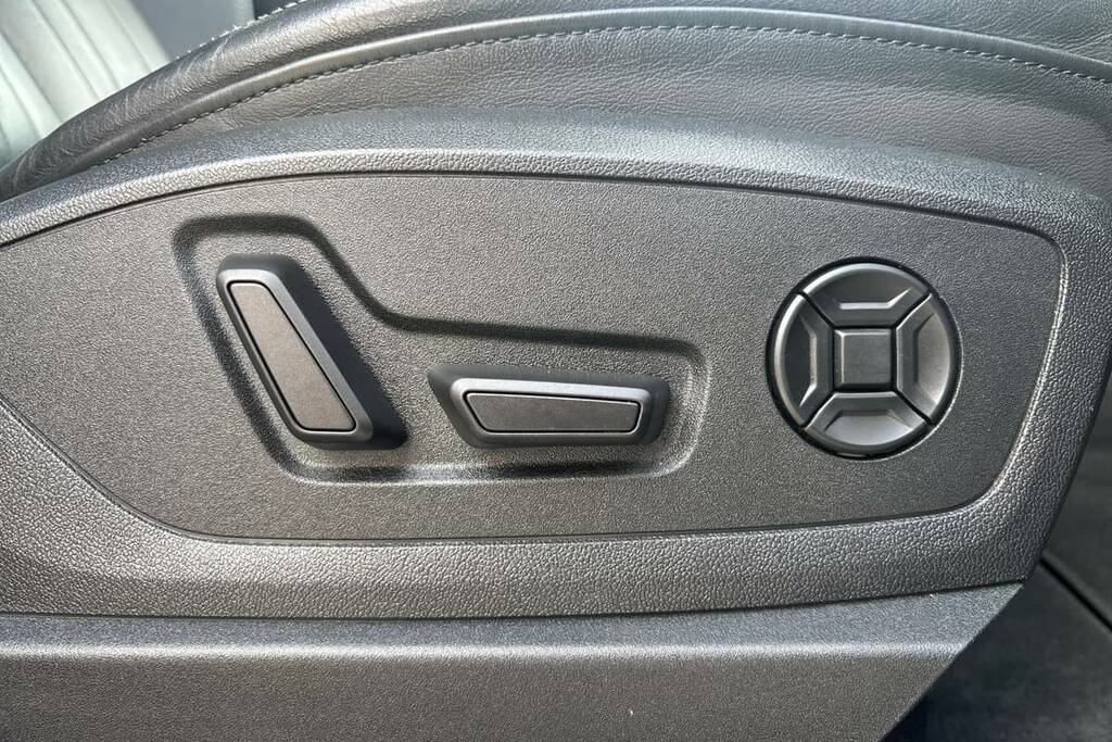 Audi Q8 e tron Q8 E-tron Black Ed 55 Quattro Blue #9
