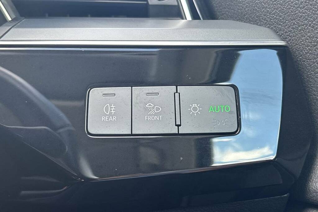 Audi Q8 e tron Q8 E-tron Black Ed 55 Quattro Blue #13