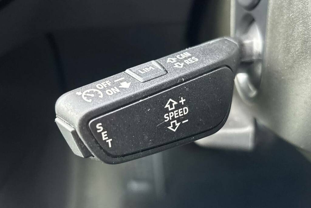 Audi Q8 e tron Q8 E-tron Black Ed 55 Quattro Blue #14