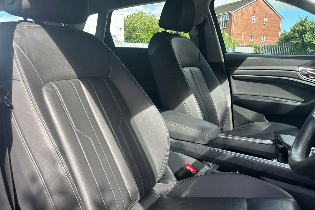 Audi Q8 e tron Q8 E-tron Black Ed 55 Quattro Blue #26