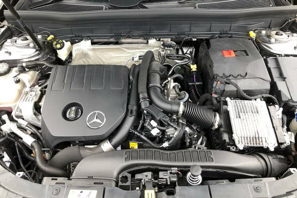 Mercedes-Benz GLB Class 200 Amg Line Executive 7G-tronic KU74LPV Grey #5
