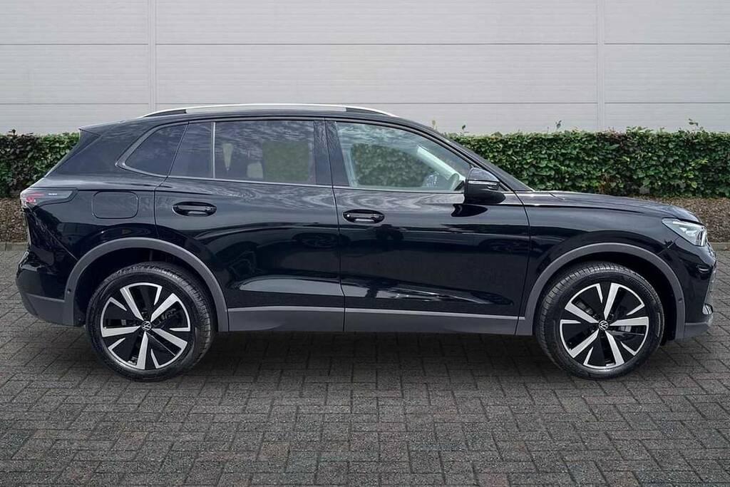Volkswagen Tiguan 1.5 Tsi Ehybrid Match Dsg VK26YMV Black #4