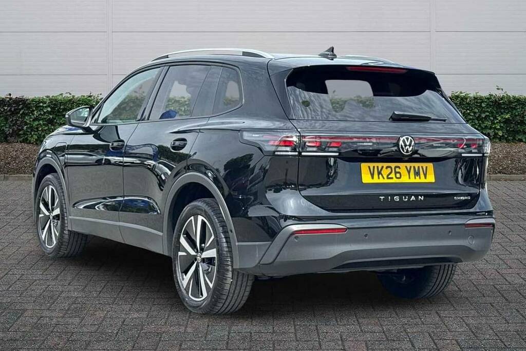 Volkswagen Tiguan 1.5 Tsi Ehybrid Match Dsg VK26YMV Black #3