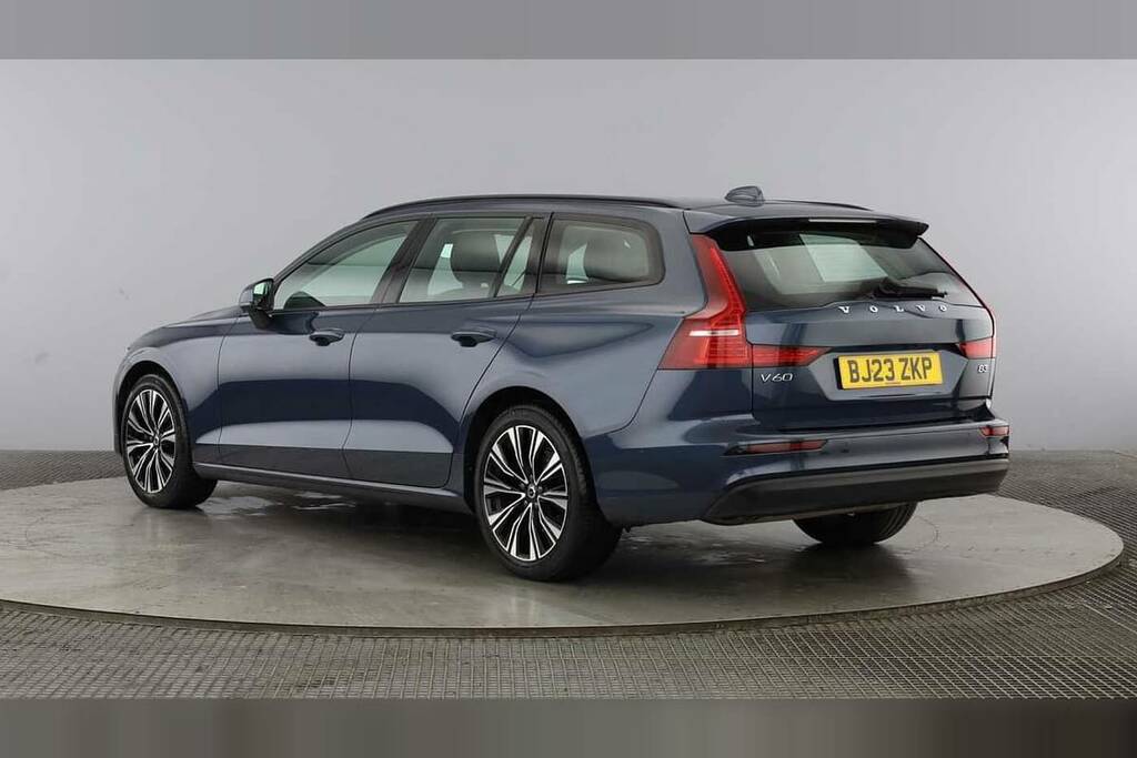 Volvo V60 2.0 B3p Core 7 Speed Blue #2