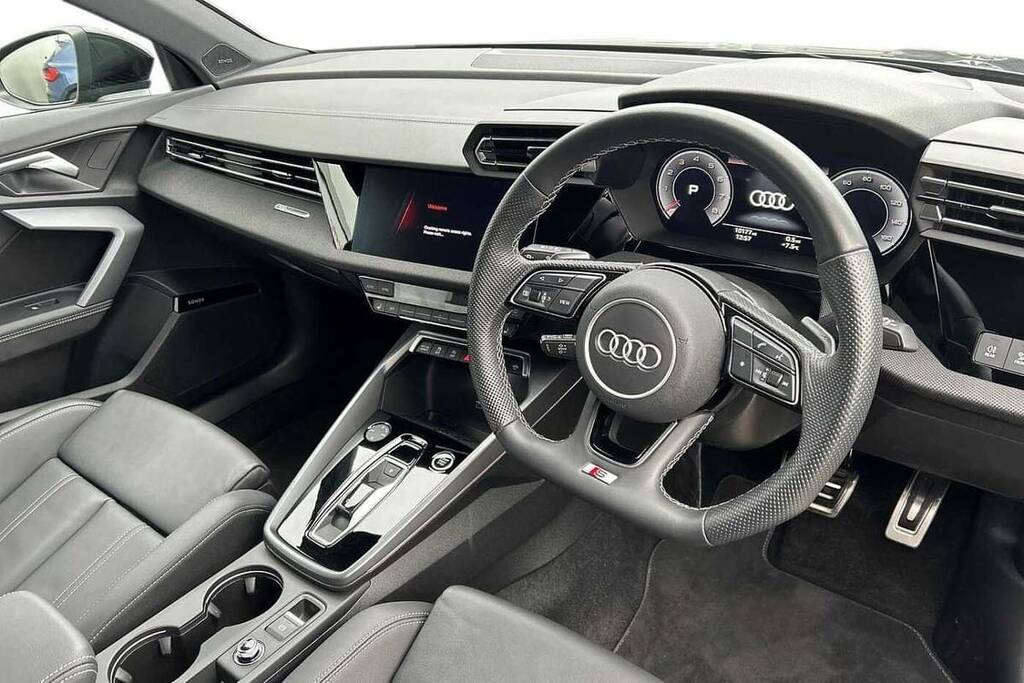 Audi A3 35 Tfsi Black Edition S Tronic FM24YBT Grey #6