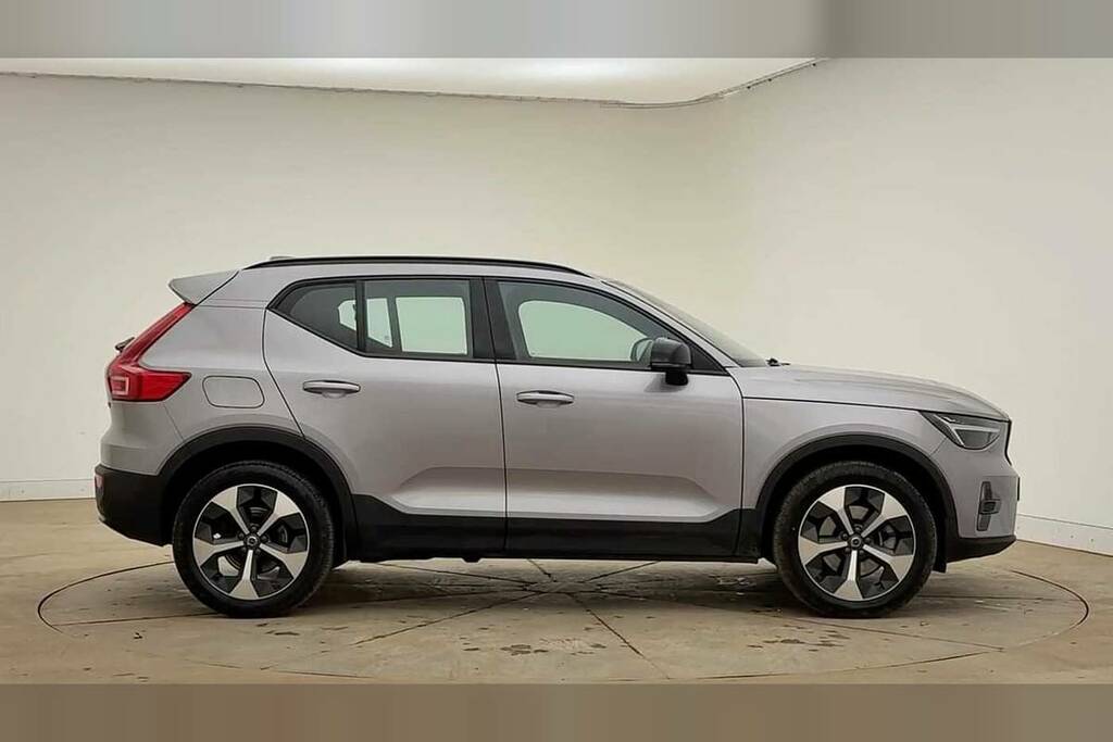 Volvo XC40 2.0 B4p Plus Dark Silver #2