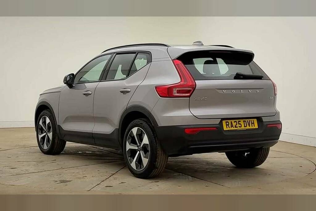 Volvo XC40 2.0 B4p Plus Dark Silver #3