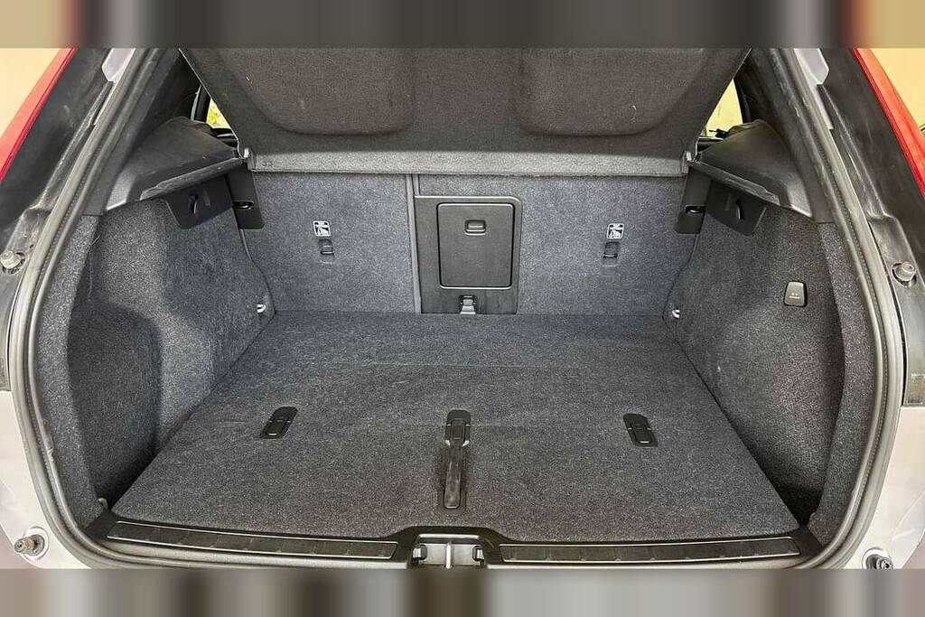 Volvo XC40 2.0 B4p Plus Dark Silver #5