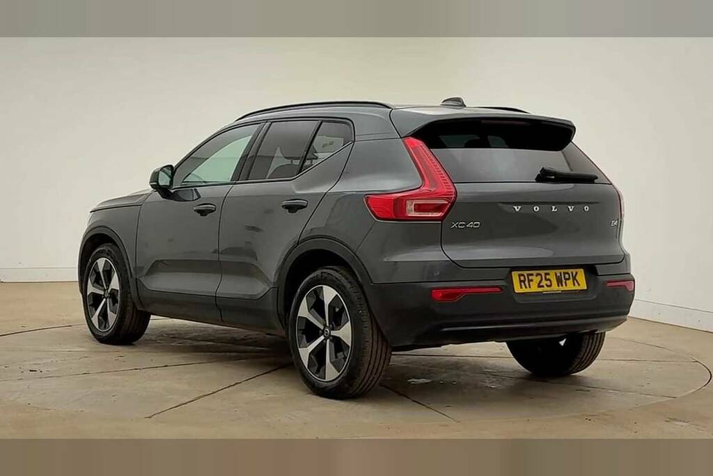Volvo XC40 2.0 B4p Plus Pro Dark #3