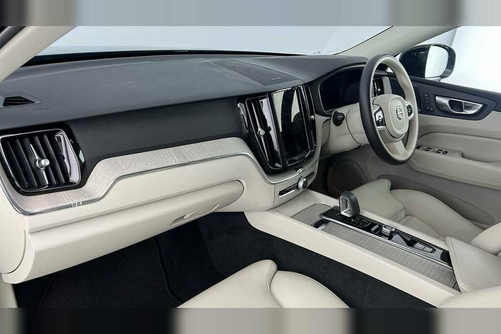 Volvo XC60 2.0 B5p Plus Dark Awd Geartronic Blue #6