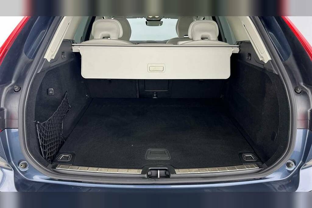 Volvo XC60 2.0 B5p Plus Dark Awd Geartronic Blue #5