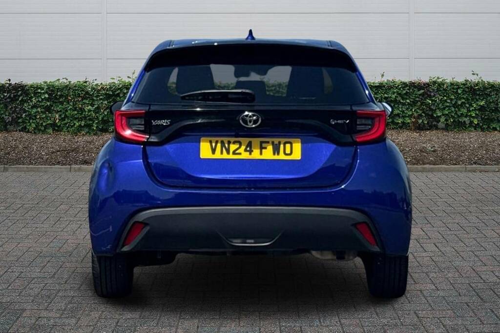 Toyota Yaris 1.5 Hybrid Design Cvt VN24FWO Blue #4