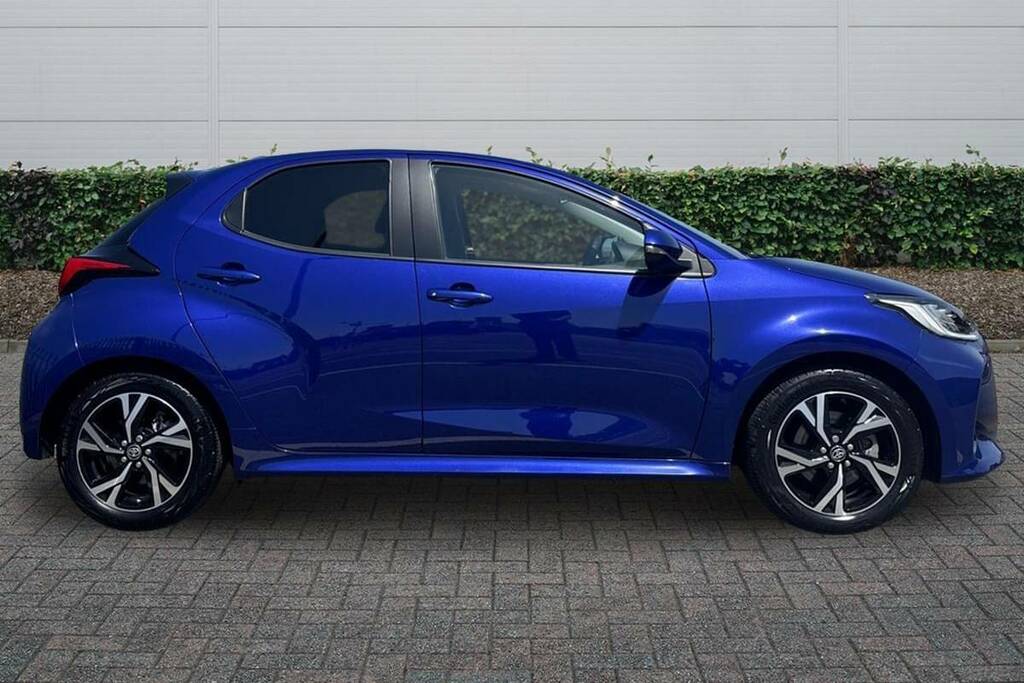 Toyota Yaris 1.5 Hybrid Design Cvt VN24FWO Blue #5