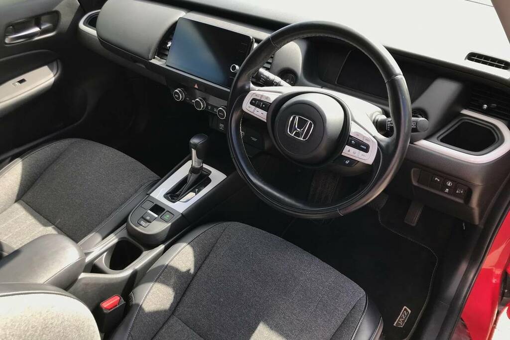 Honda Jazz 1.5 I-mmd Hybrid Ex Ecvt Red #4