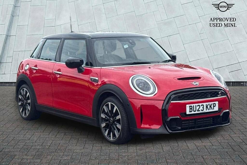 Mini Hatch 5-Door Cooper S Exclusive BU23KKP Red