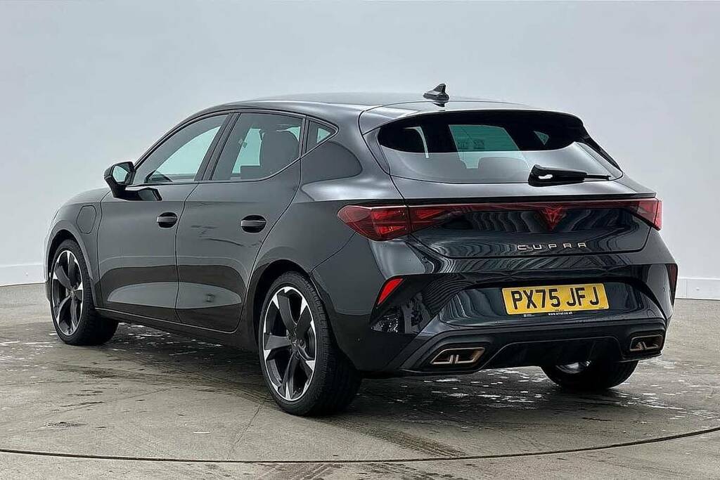 Cupra Leon 1.5 Ehybrid 204 V1 Dsg Black #3